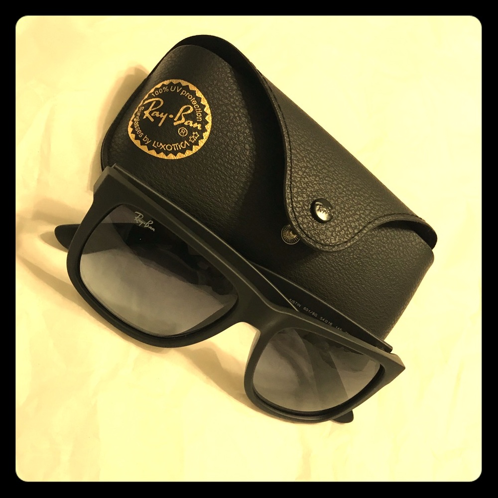 Ray-Ban “Justin” Black Frame New with Tag